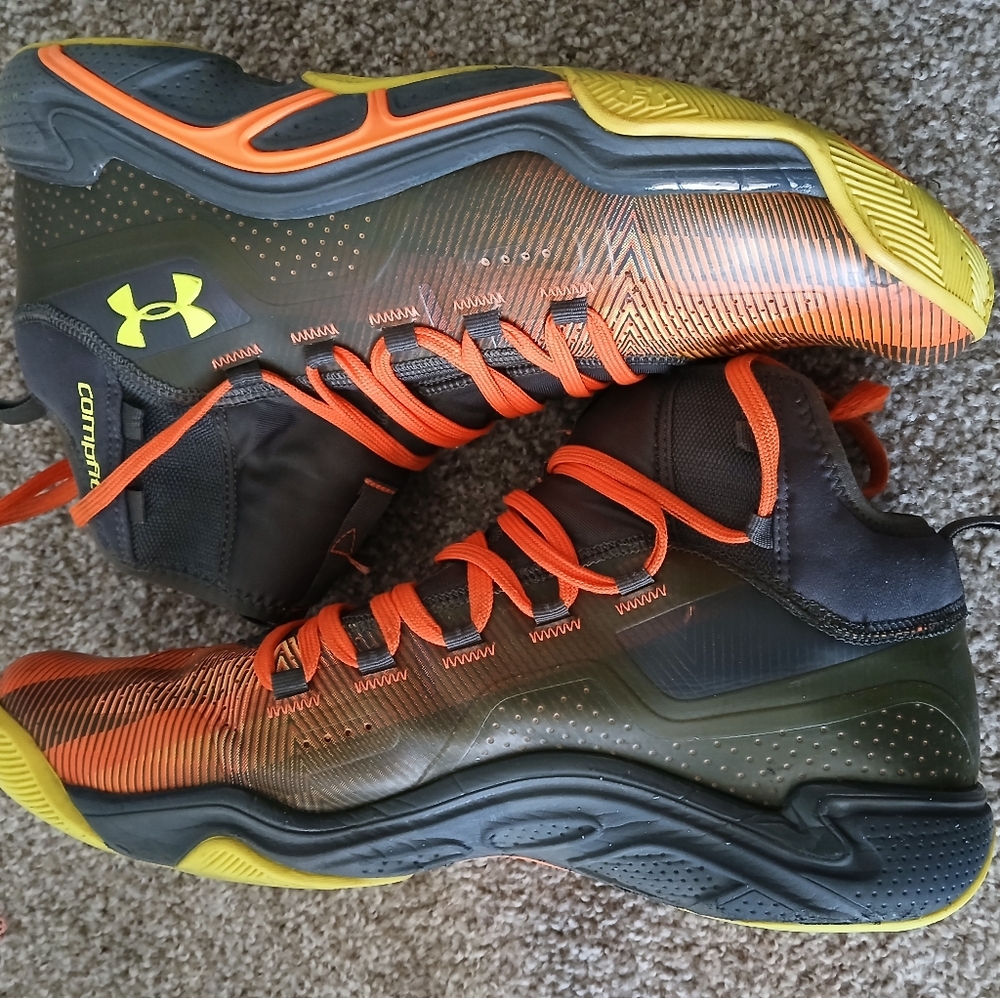 Under Armour Comfort Sneakers